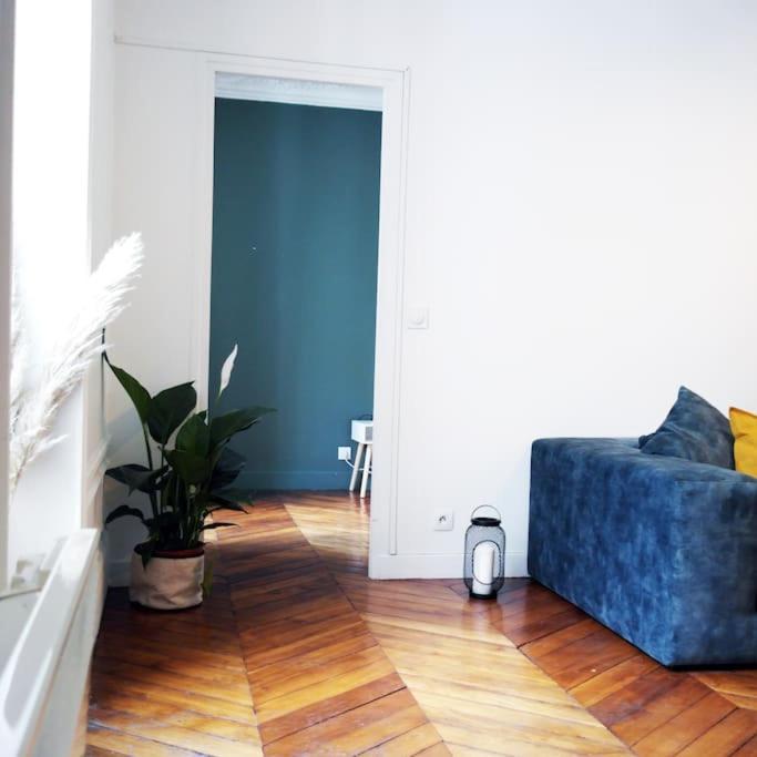 Appartement Haussmanannien Cosy - Republique París Exterior foto